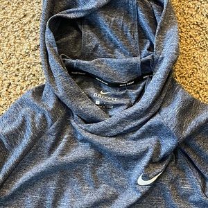 NWT Nike Swim Dri-Fit UPF 40+ rashguard (Size Small)